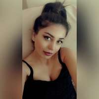 Bambaşka bir kimliğe bürünmüş Alina