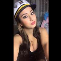 Bambaşka bir kimliğe bürünmüş Alina