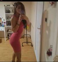 Genç vücut hatları olan Hazel