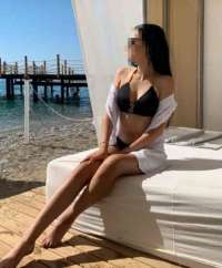 Hoş fiziğe sahip Linda