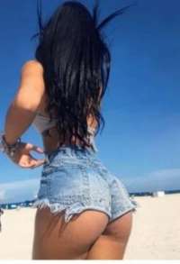 Son derece istekli escort Senem
